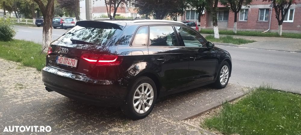 Audi A3 Sportback - 3