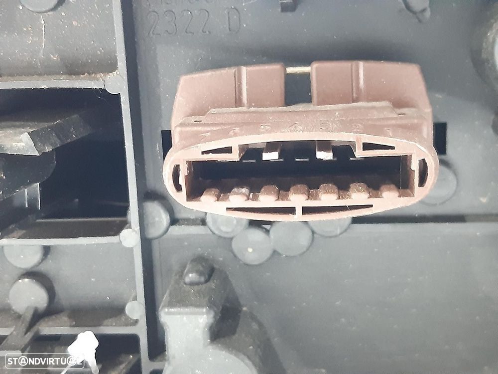 FAROLIM TRASEIRO ESQUERDO PEUGEOT 306 1999 - 2