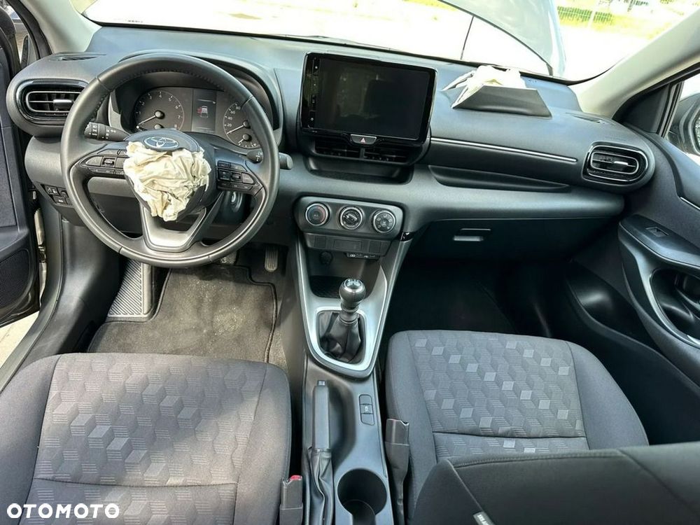 Toyota Yaris 1.5 Comfort - 13