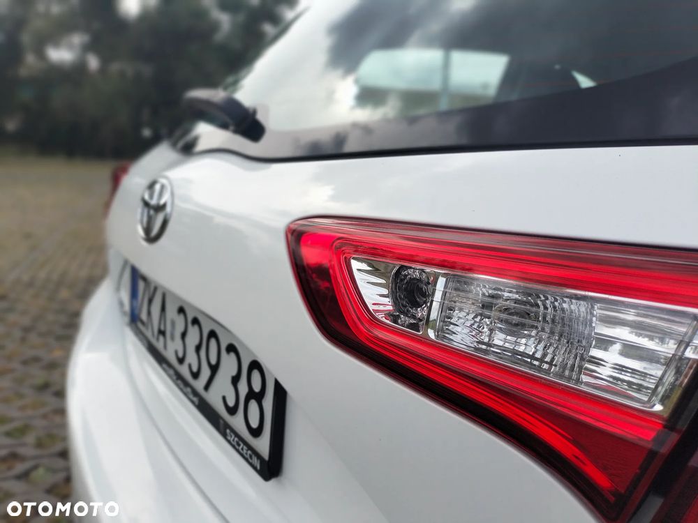 Toyota Yaris - 12