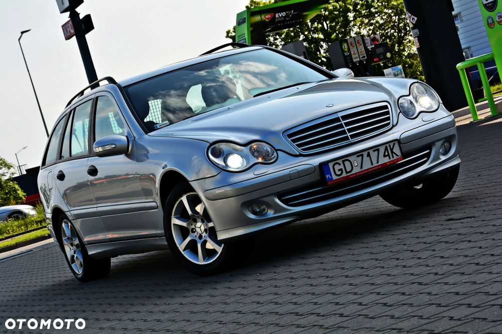 Mercedes-Benz Klasa C 180 Kompressor Classic - 4