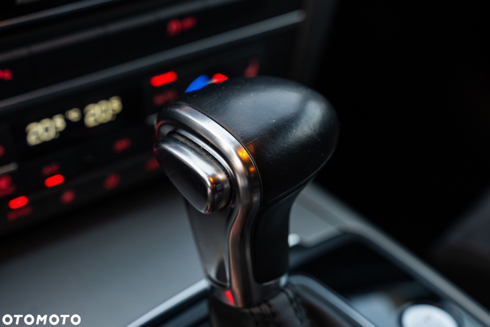 Audi A6 Avant 2.0 TDI Ultra S tronic - 18