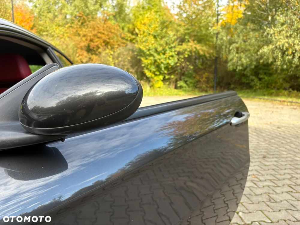 Alfa Romeo GT 1.9JTD 16V Distinctive - 14