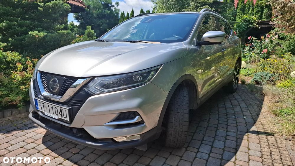 Nissan Qashqai 1.6 DCi Xtronic TEKNA - 2