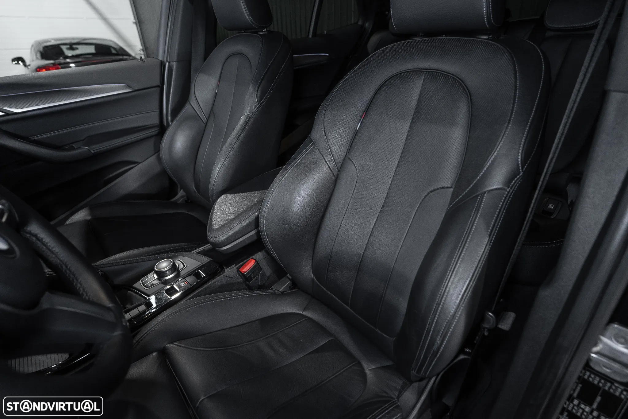 BMW X2 18 i sDrive Auto Pack M - 27