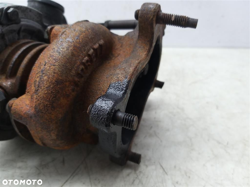 Turbosprężarka turbina Audi A4 B5 1.9TDI 130KM 028145702  1995-2001 GOLF - 4