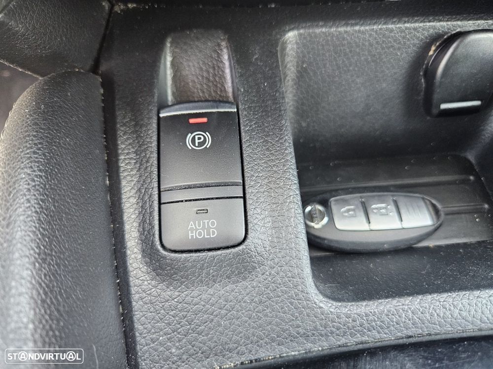 Nissan Qashqai 1.6 dCi N-Connecta 18 RS+PS - 41