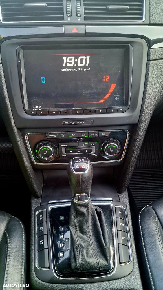 Skoda Superb 2.0 TDI Green tec 4x4 DSG Elegance - 11
