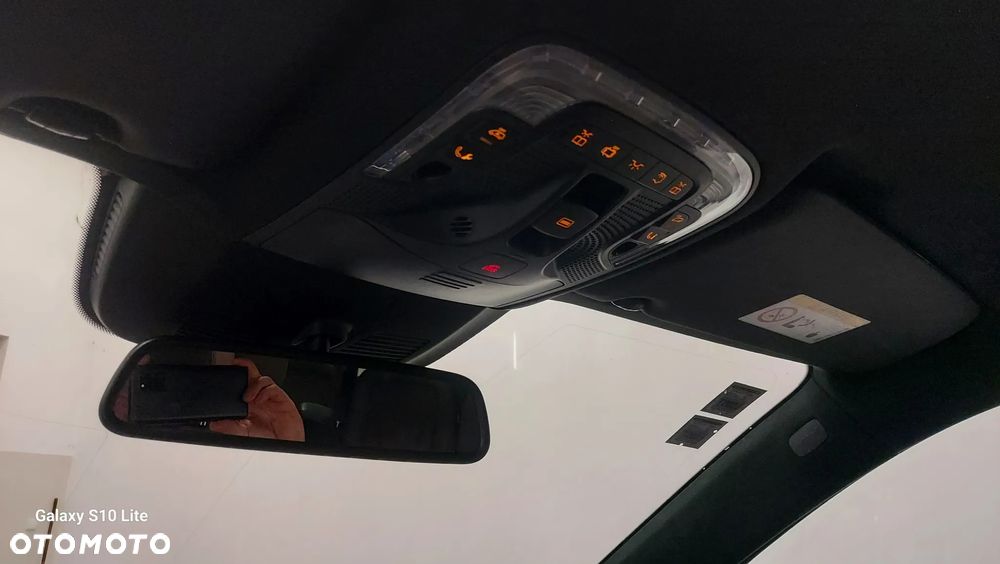 Mercedes-Benz Klasa V 300 d 4-Matic Exclusive 9G-Tronic (d³ugi) - 33