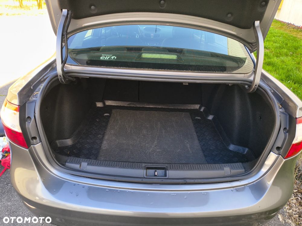 Renault Fluence 1.6 16V Color Edition - 28