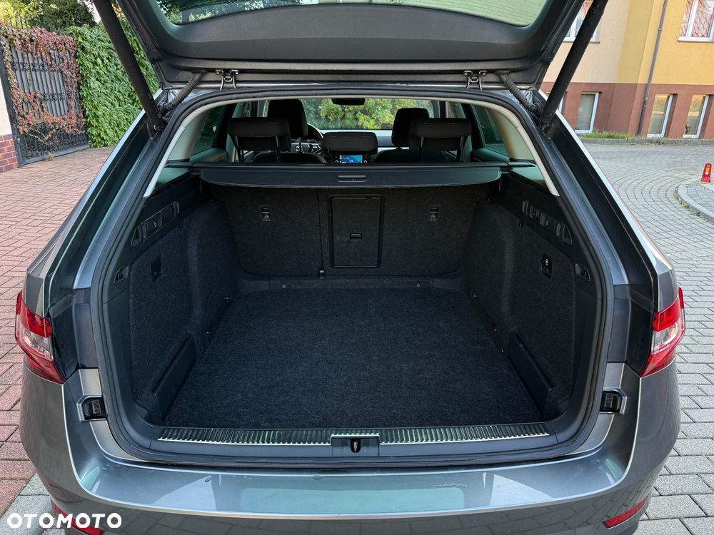 Skoda Superb 1.5 TSI Ambition DSG - 30