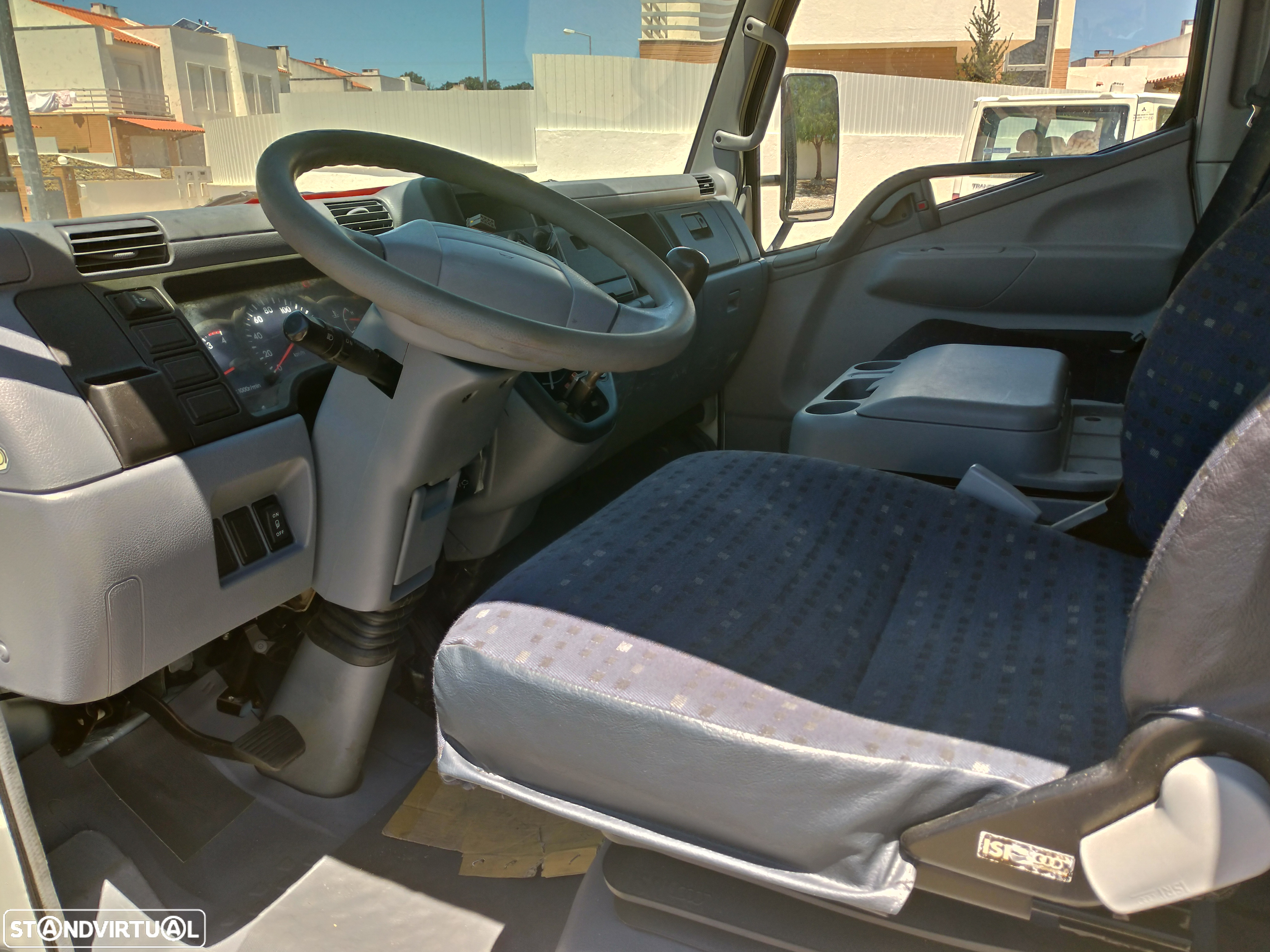 Mitsubishi Canter Fuso - 12