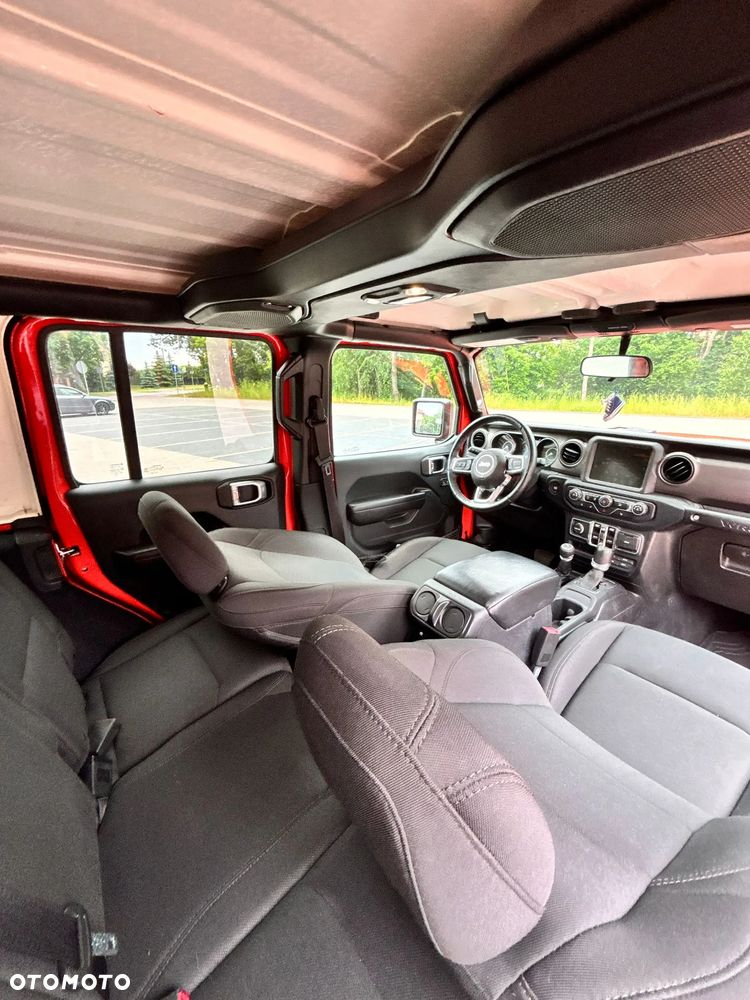 Jeep Wrangler 3.6 Unlim X - 15