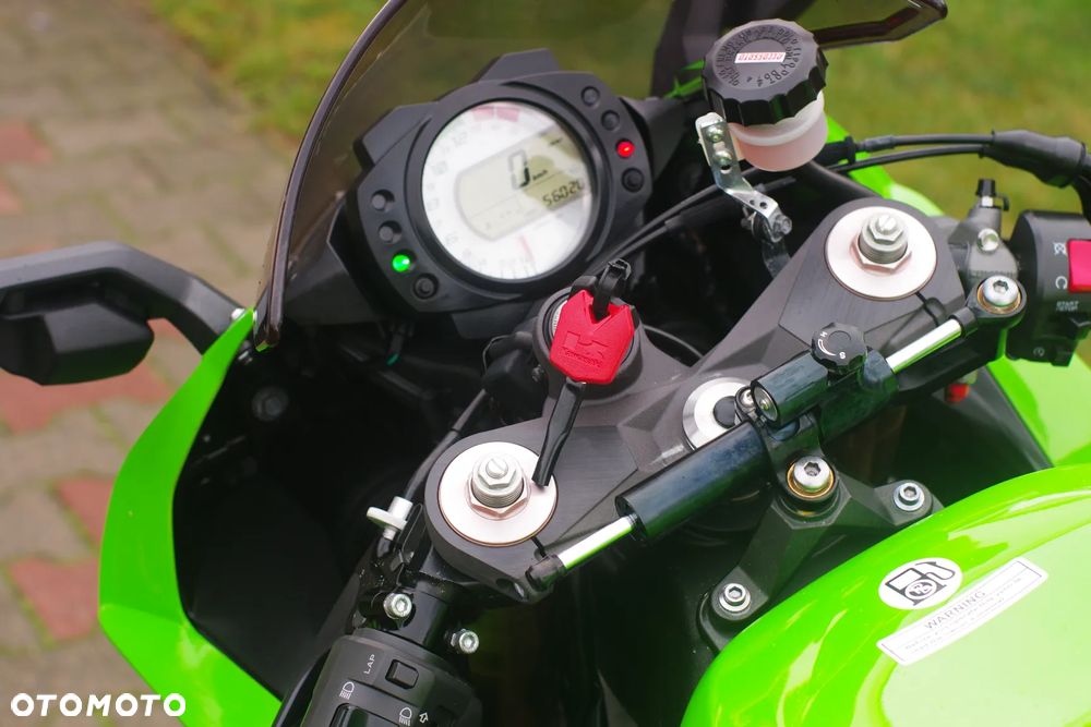 Kawasaki ZX - 16
