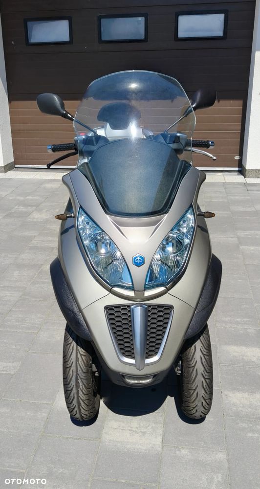 Piaggio MP-3 - 6