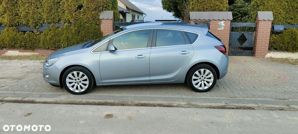 Opel Astra 1.6 Cosmo - 12