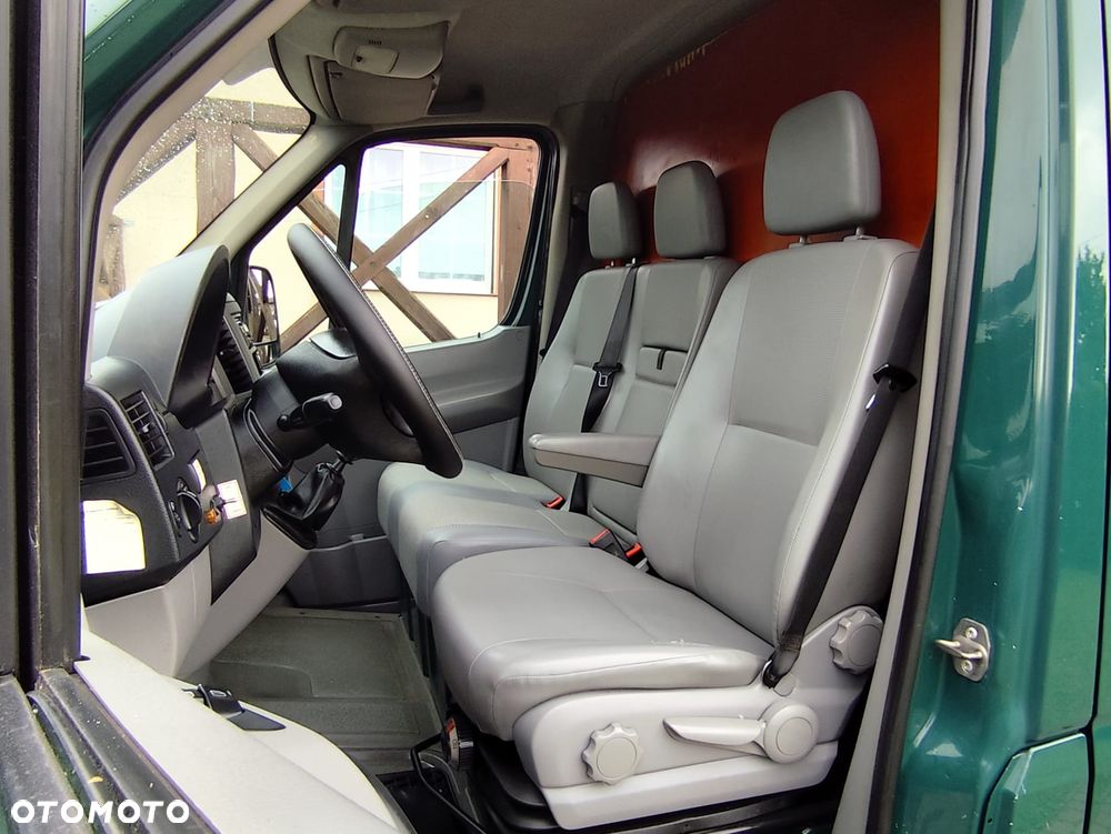 Volkswagen Crafter 50 2.5TDI - 11