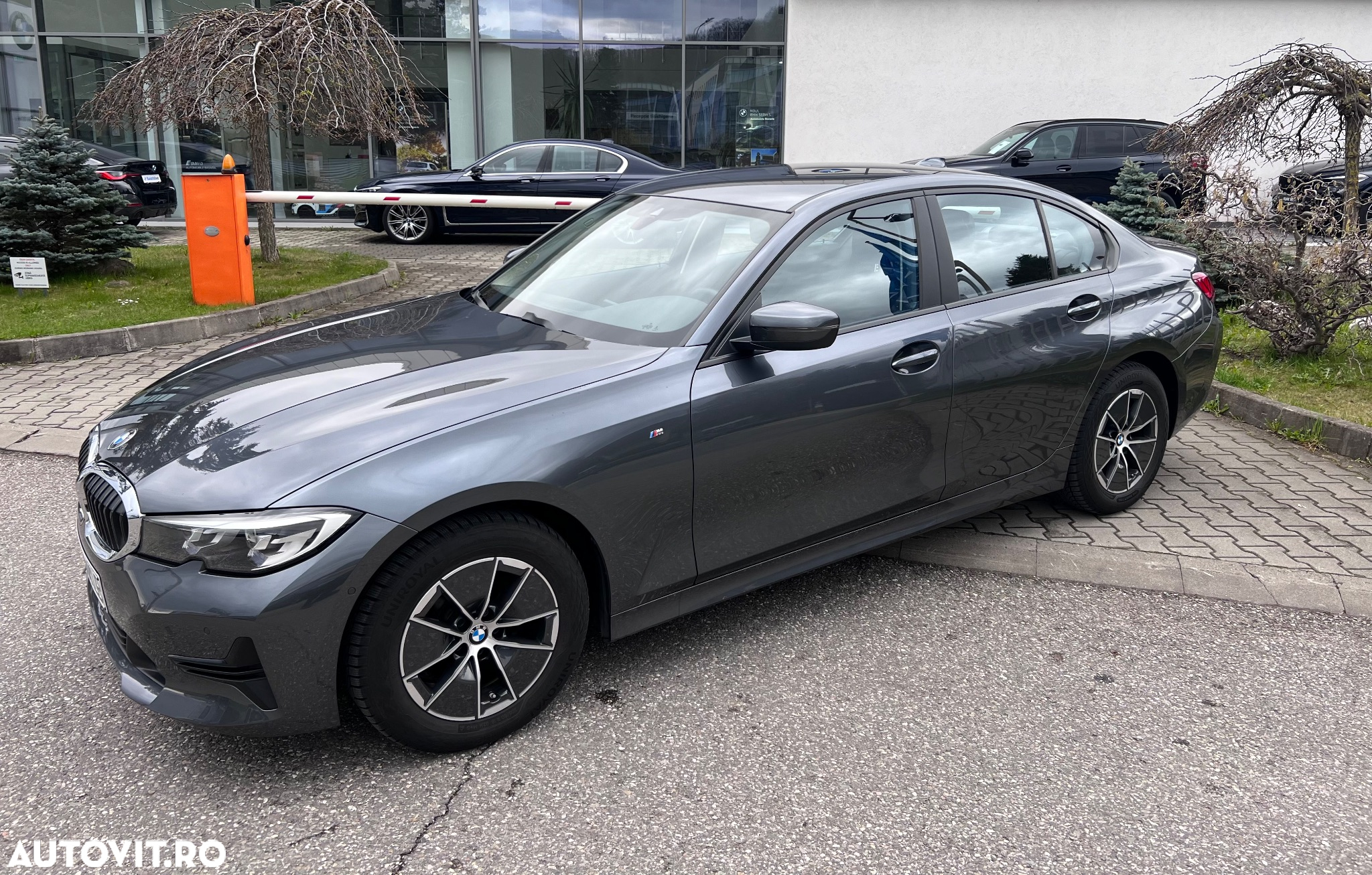 BMW Seria 3 318i AT - 5