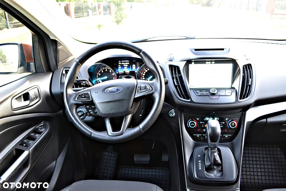 Ford Kuga 1.5 EcoBoost 4x4 Titanium - 38