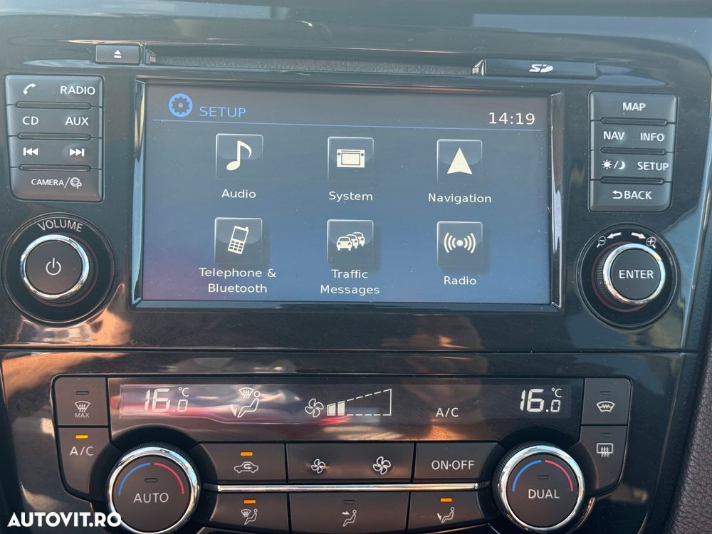 Nissan Qashqai 1.6 DCI Start/Stop X-TRONIC Tekna - 27