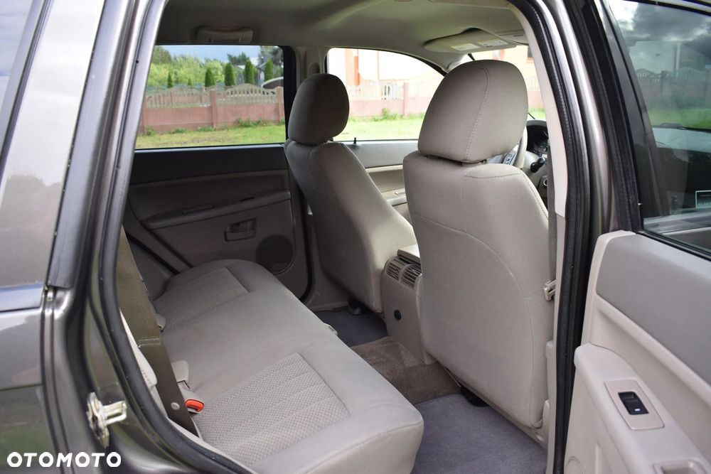 Jeep Grand Cherokee Gr 3.7 4x4 Laredo - 4