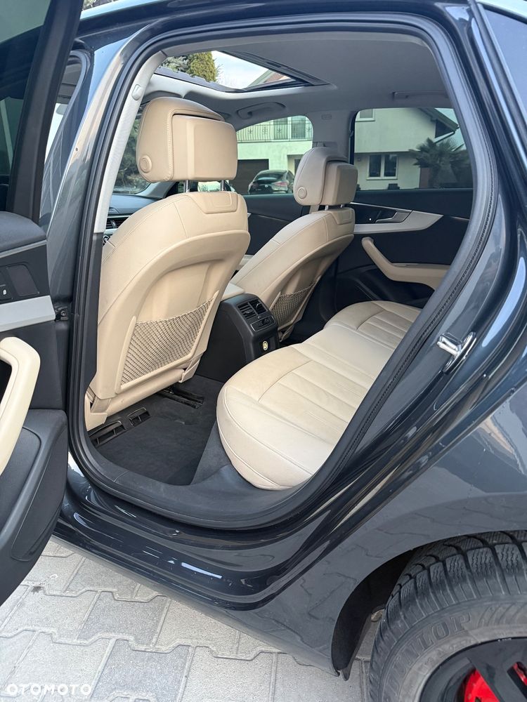 Audi A4 Limousine - 36