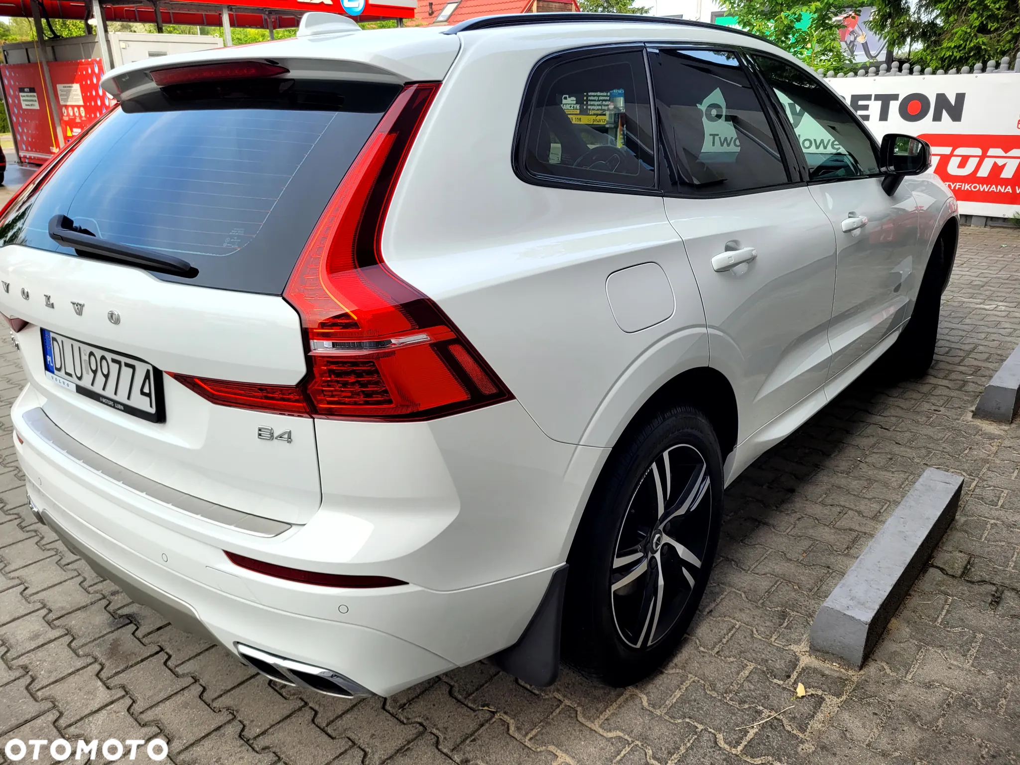 Volvo XC 60 T4 R-Design - 3
