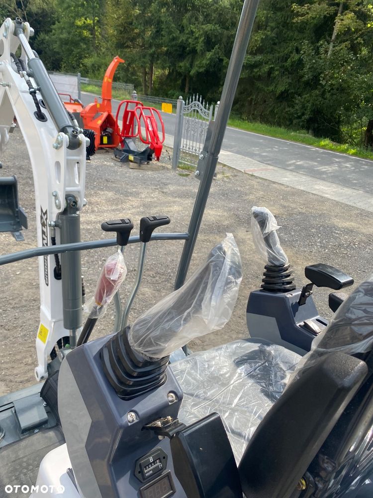 Inny Mini Koparka XTM X10S PRO 1000kg NOWA - 7