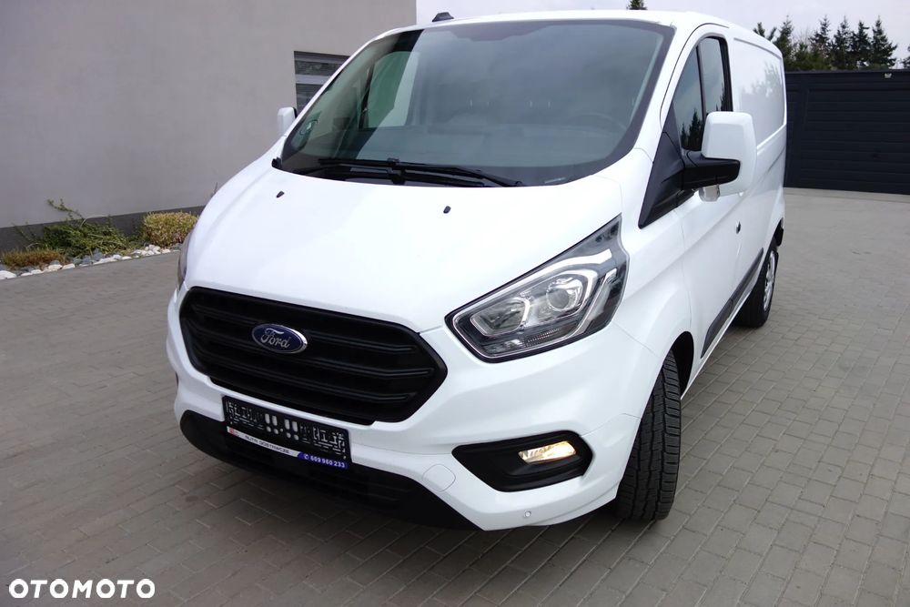 Ford Transit Custom Automat 2.0 Ecoblue 130 KM L1H1 Klima - 23