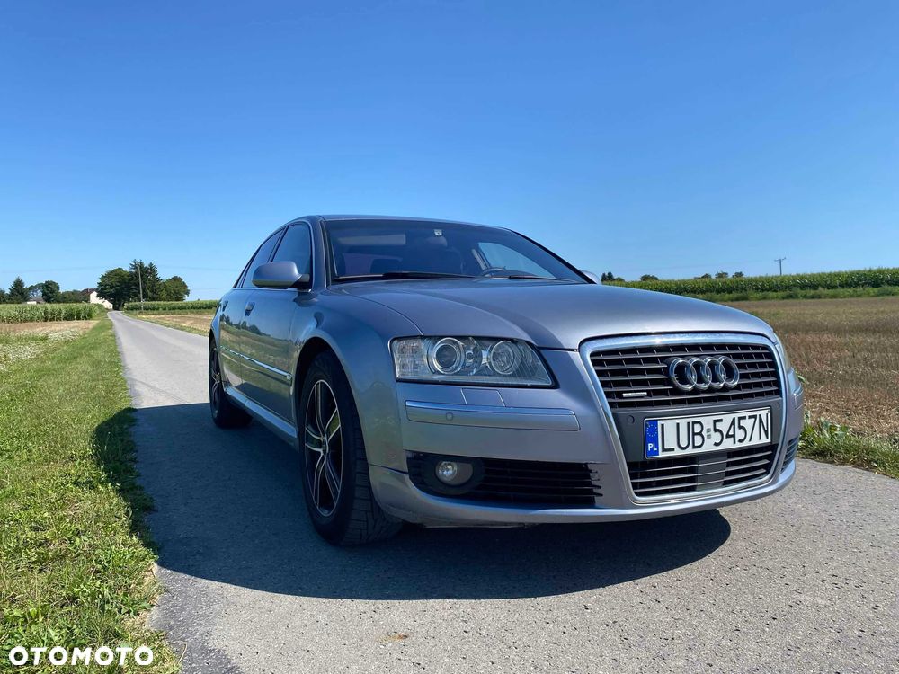 Audi A8 - 1