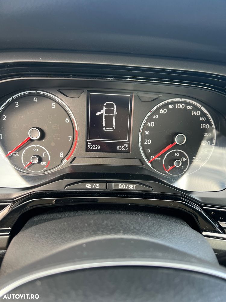 Volkswagen Polo - 2