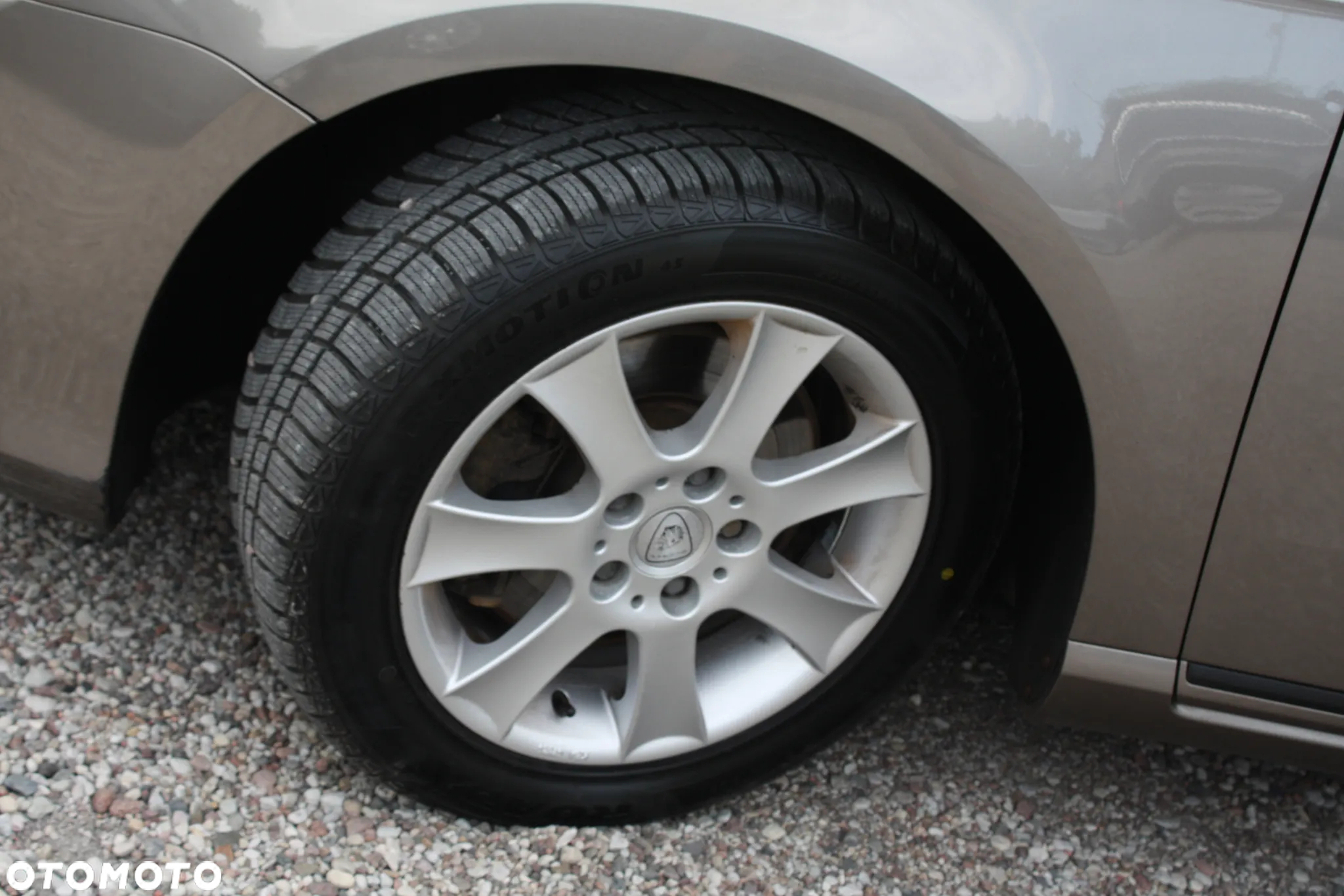 Volkswagen Passat 2.0 TDI Comfortline - 13