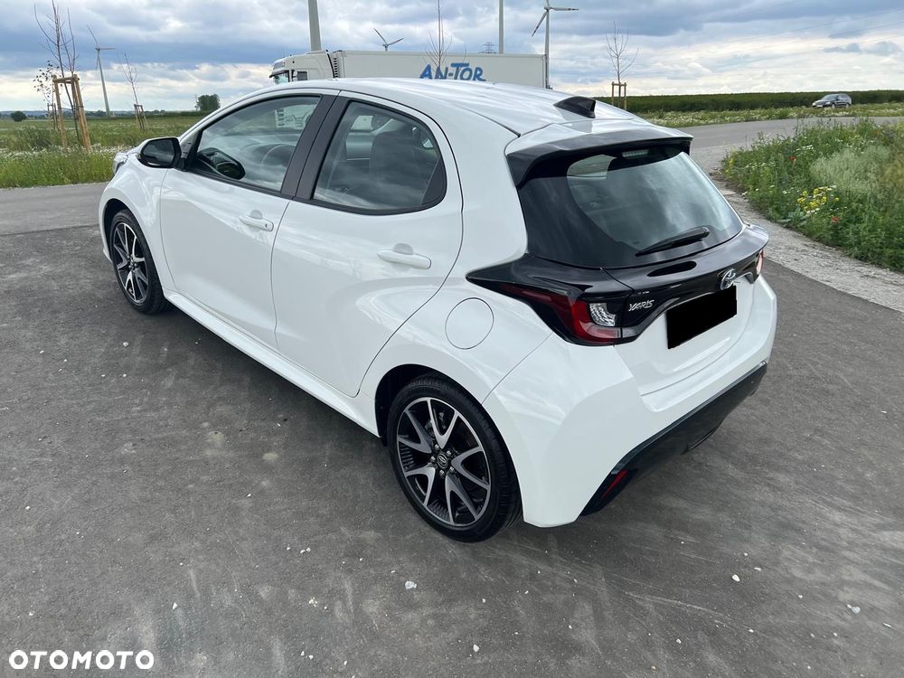 Toyota Yaris Hybrid 1.5 Executive - 10