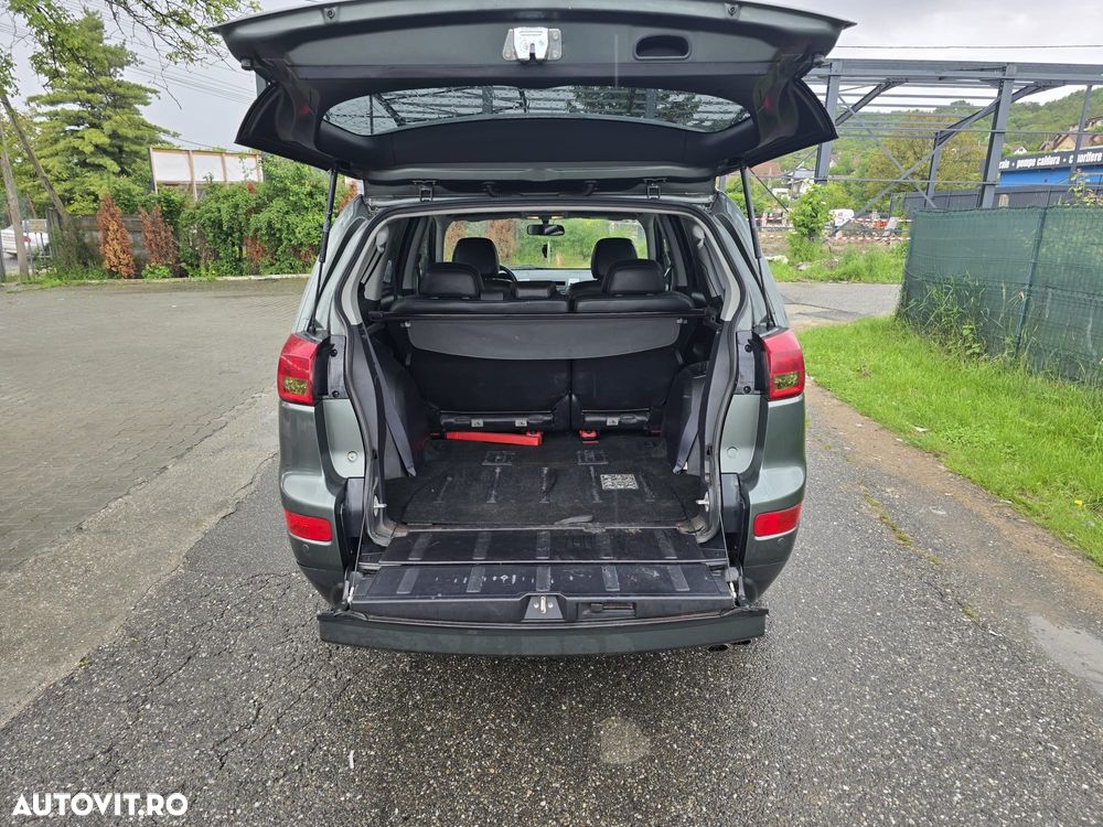 Peugeot 4007 - 7