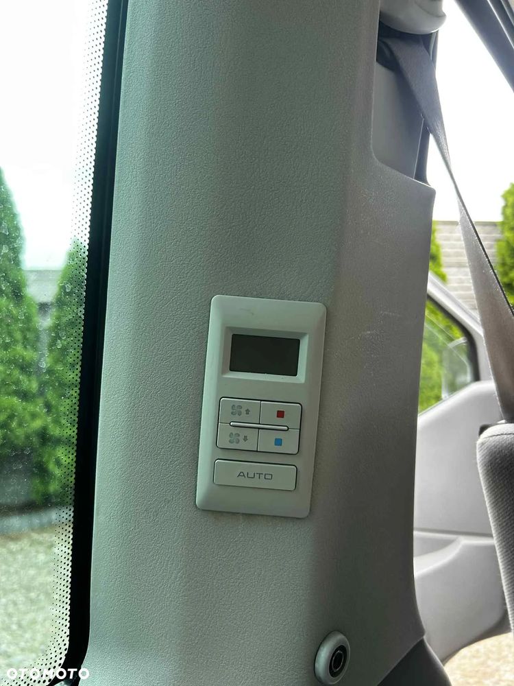 Volkswagen Multivan TDI - 9