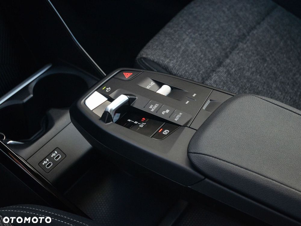 BMW X1 sDrive18i - 24