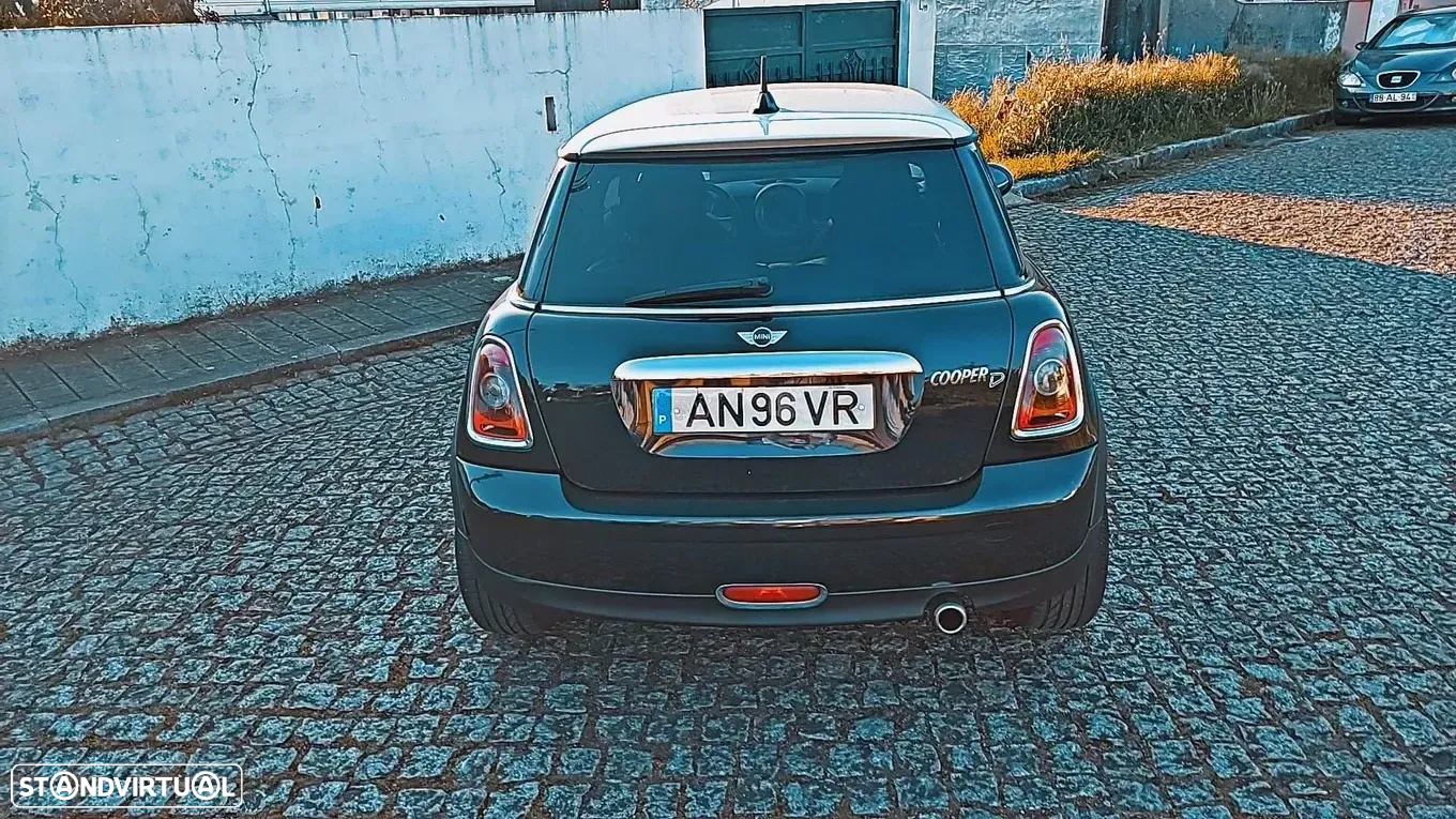 MINI 3 Portas Cooper D - 4
