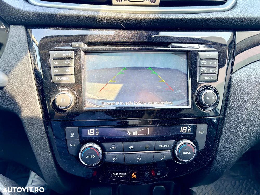 Nissan Qashqai 1.6 DCI Xtronic ACENTA - 13