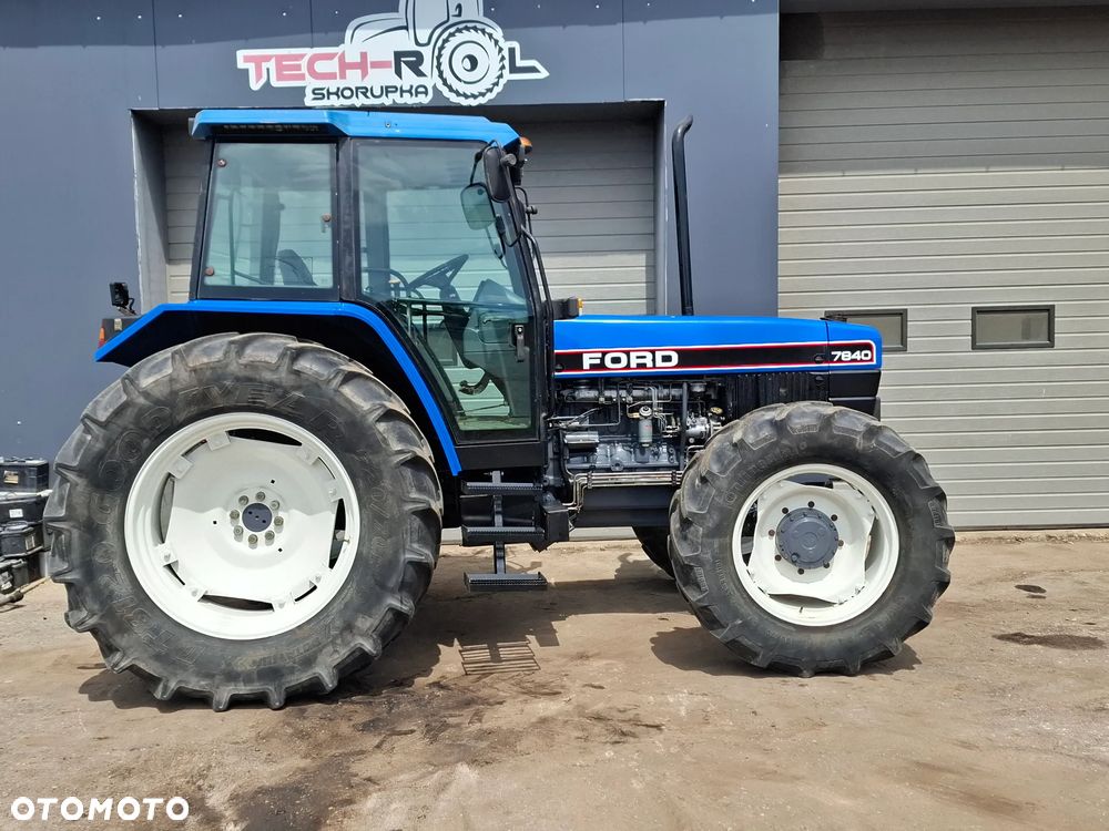 New Holland 7840 - 8