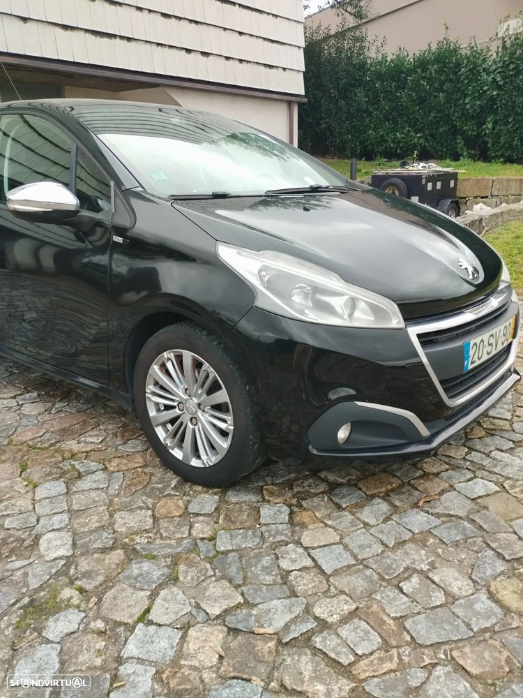 Peugeot 208 1.2 PureTech Style - 1