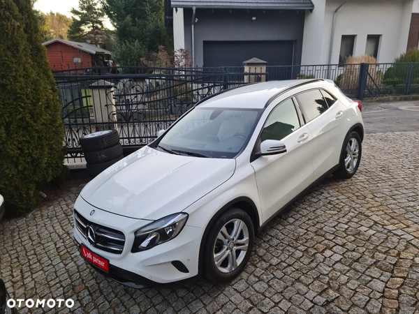 Mercedes-Benz GLA 200 7G-DCT