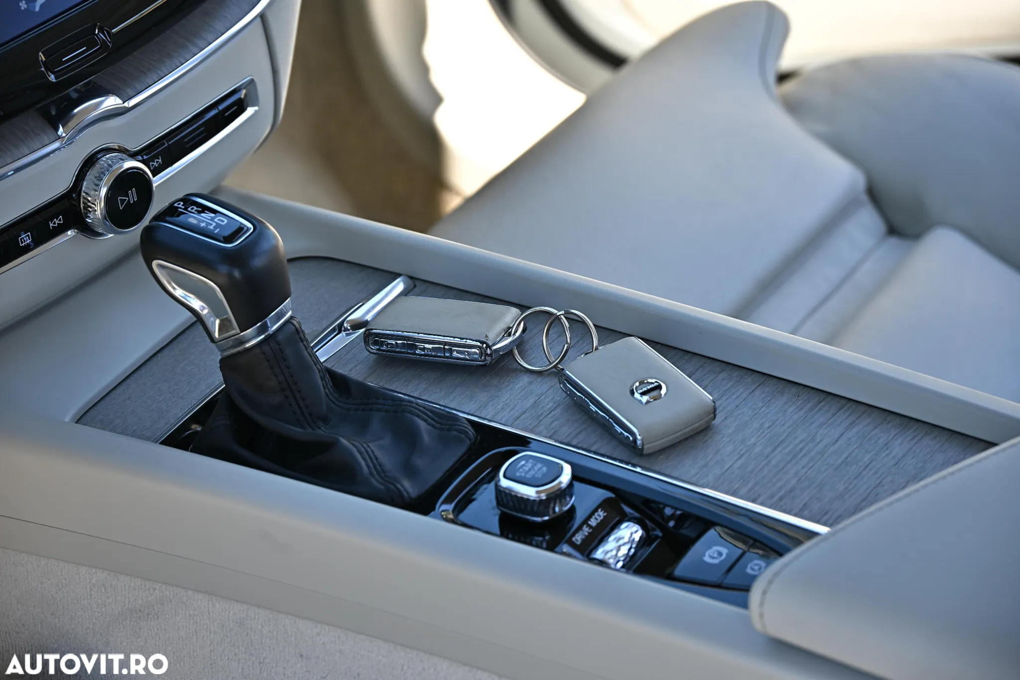 Volvo XC 60 D4 AWD Geartronic Inscription - 17