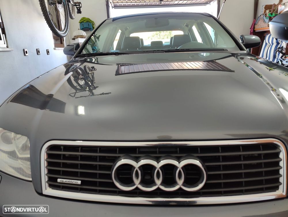 Audi A4 2003 photo 2