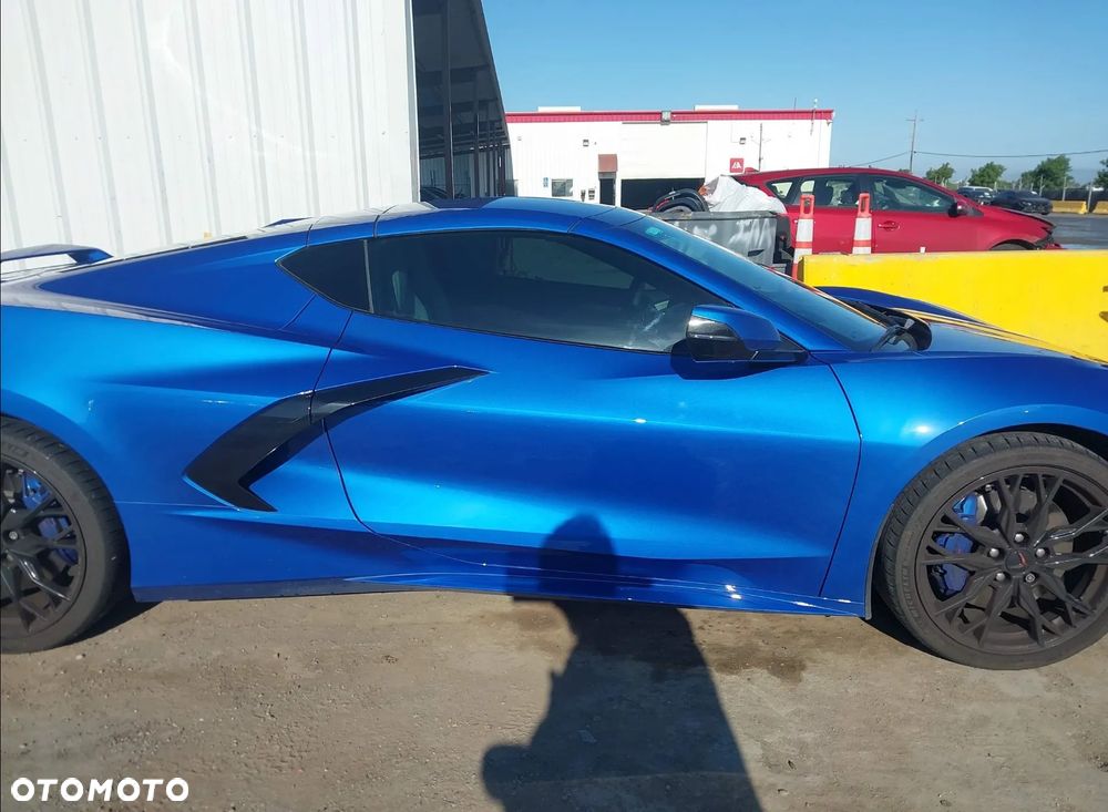 Chevrolet Corvette - 2