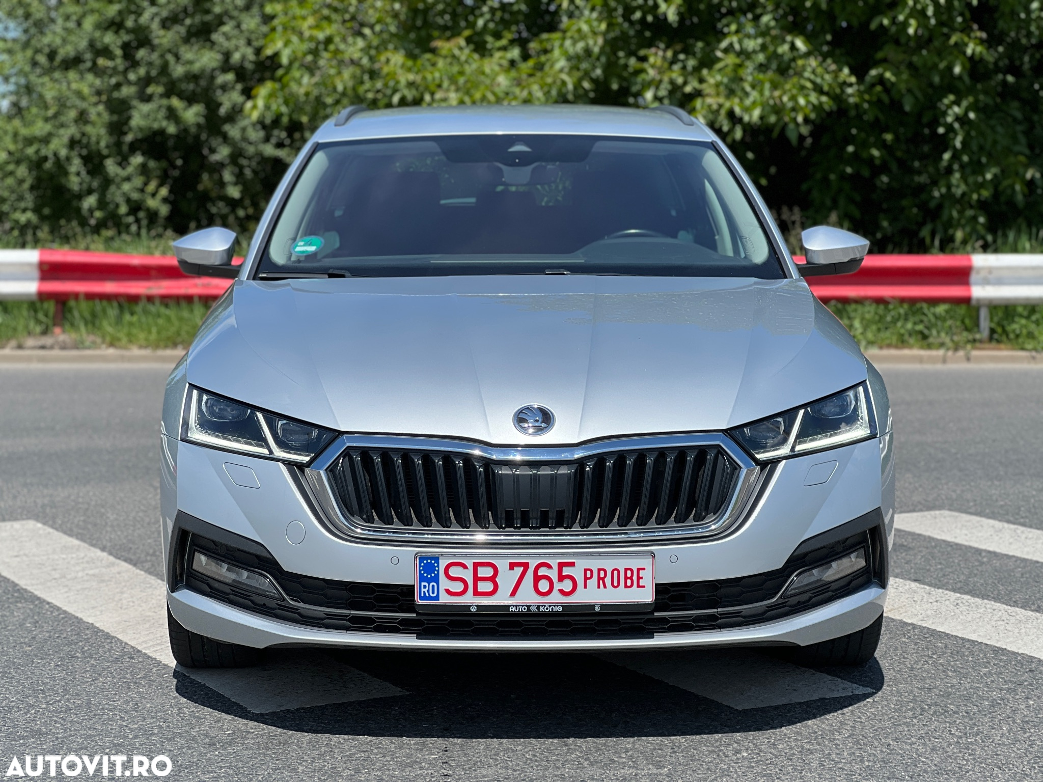 Skoda Octavia 2.0 TDI DSG Selection Plus - 8