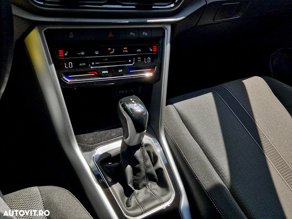 Volkswagen T-Roc 1.5 TSI DSG Life - 18