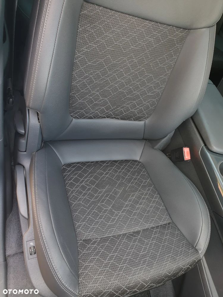 Peugeot 3008 HDi 150 Allure - 34