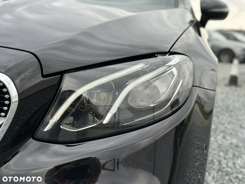Mercedes-Benz Klasa E 220 d Coupe 9G-TRONIC AMG Line - 10