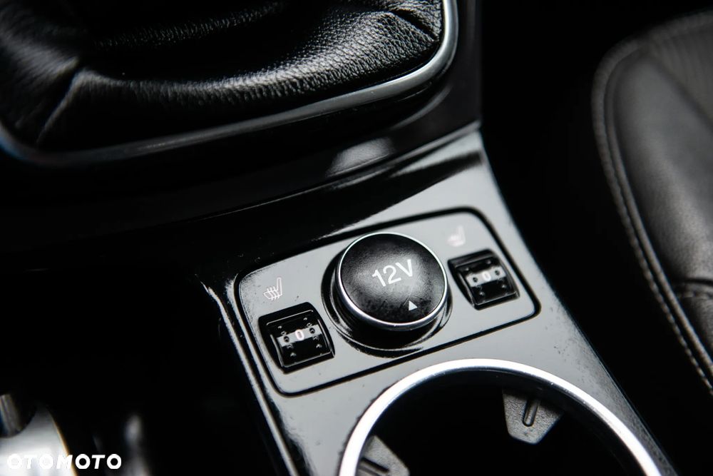 Ford Kuga 2.0 TDCi 4x4 Titanium - 37