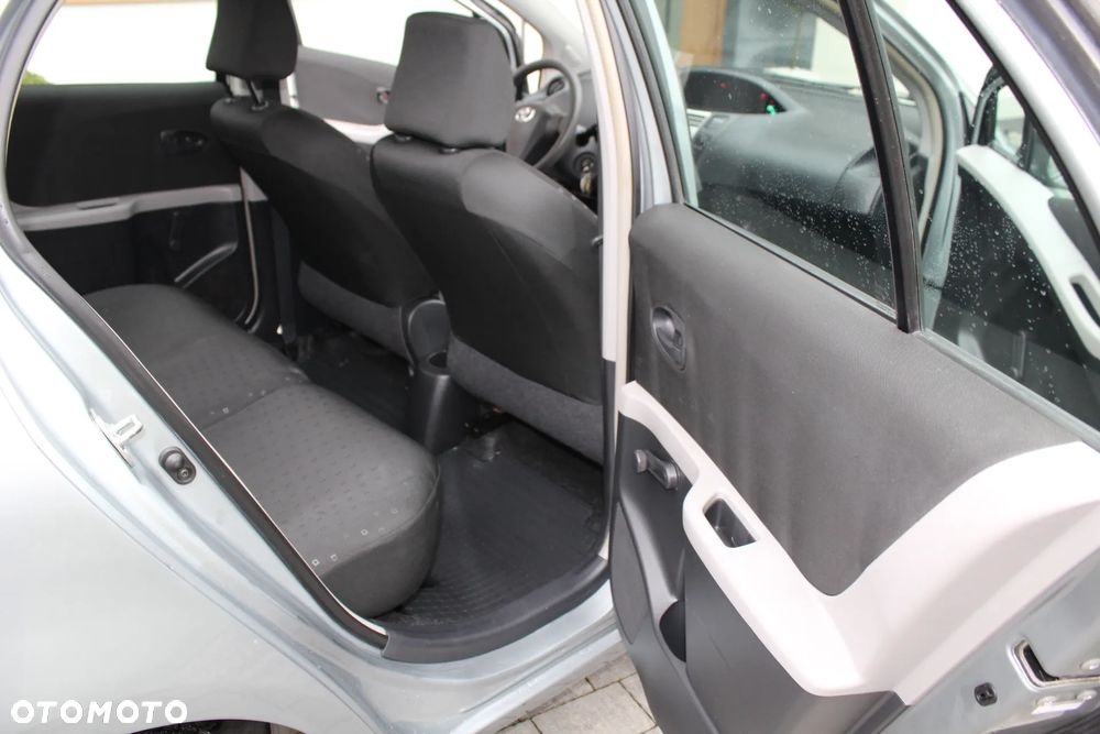 Toyota Yaris 1.0 Luna A/C - 16